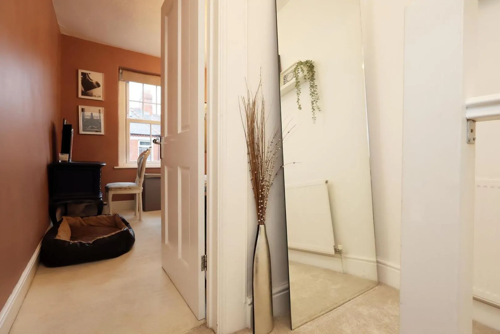Spacious 2-Bed Cardiff Haven With Luxe Touches