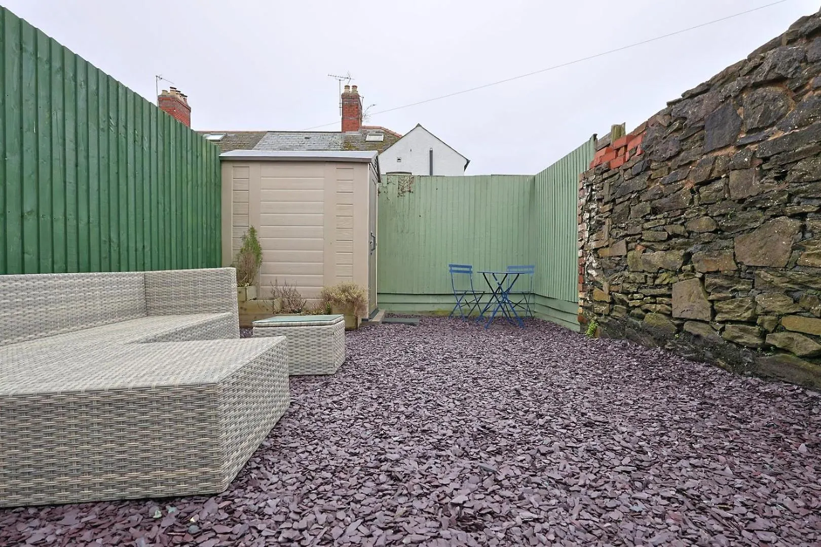 Spacious 2-Bed Cardiff Haven With Luxe Touches