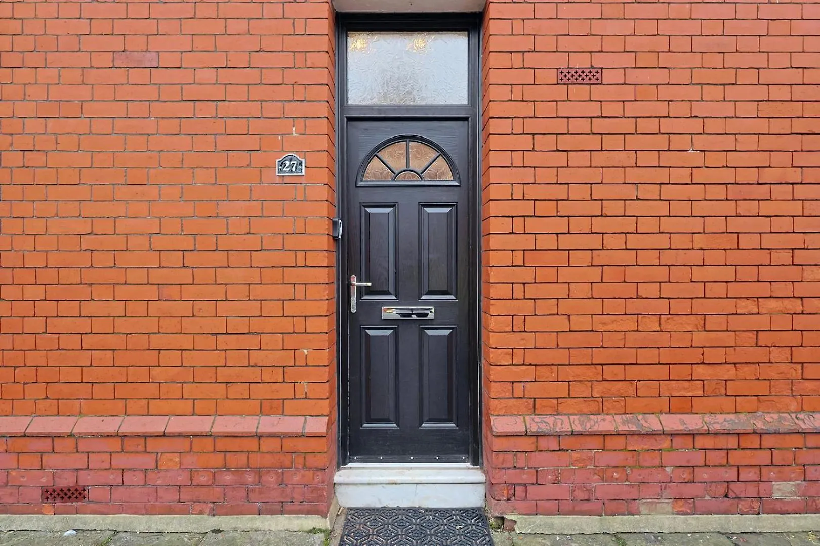 Spacious 2-Bed Cardiff Haven With Luxe Touches 0*,  United Kingdom